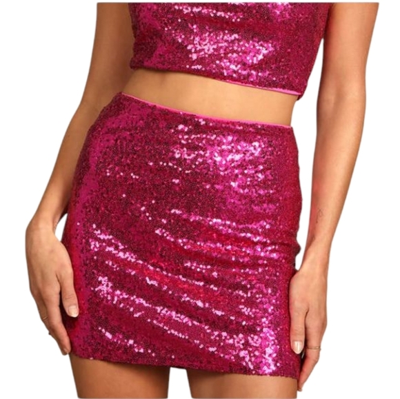 Lulu's Come My Way Magenta Sequin Mini Skirt Size Medium - Picture 1 of 7